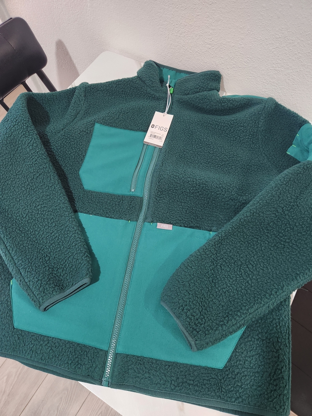 FIGS On Shift Sherpa Fleece Zip Jacket